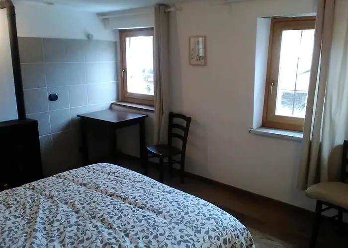 Cantina Alpina فندق *