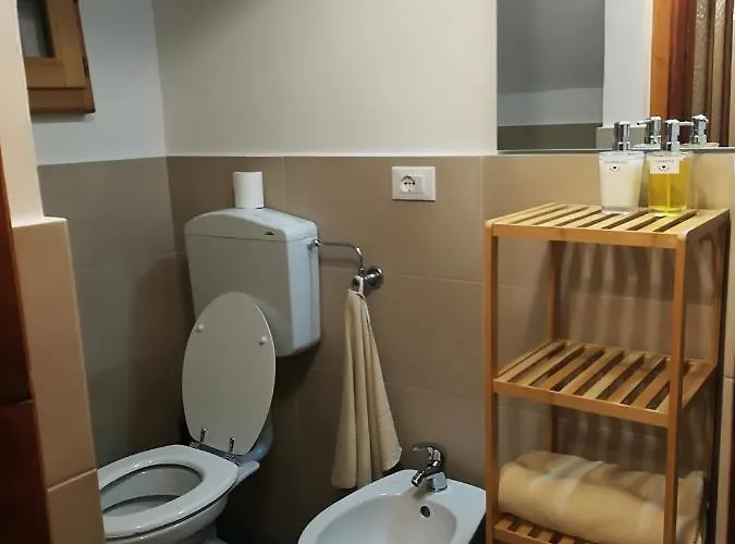 Cantina Alpina فندق